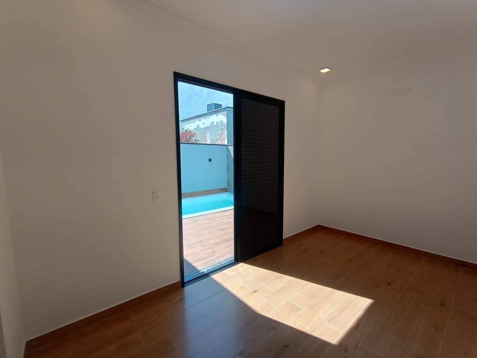 Casa para Venda em Taubaté - 18