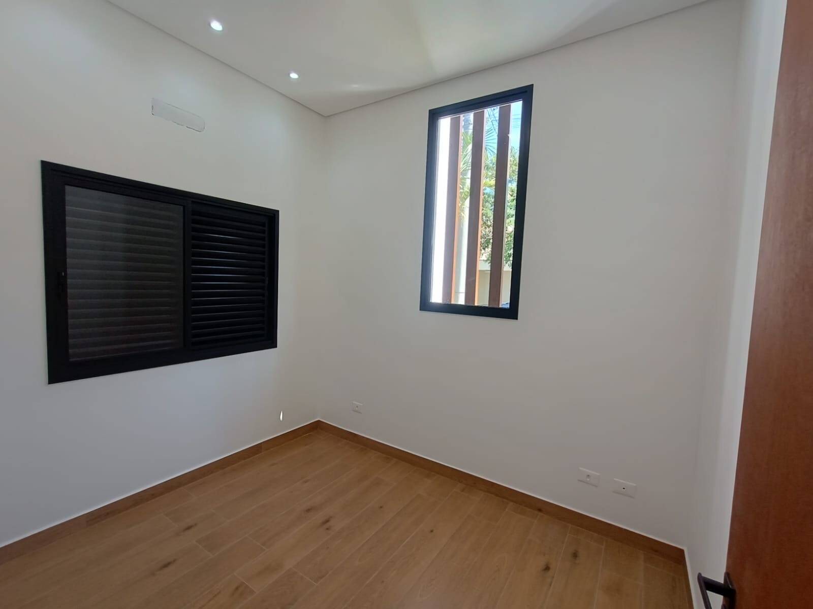 Casa para Venda em Taubaté - 19